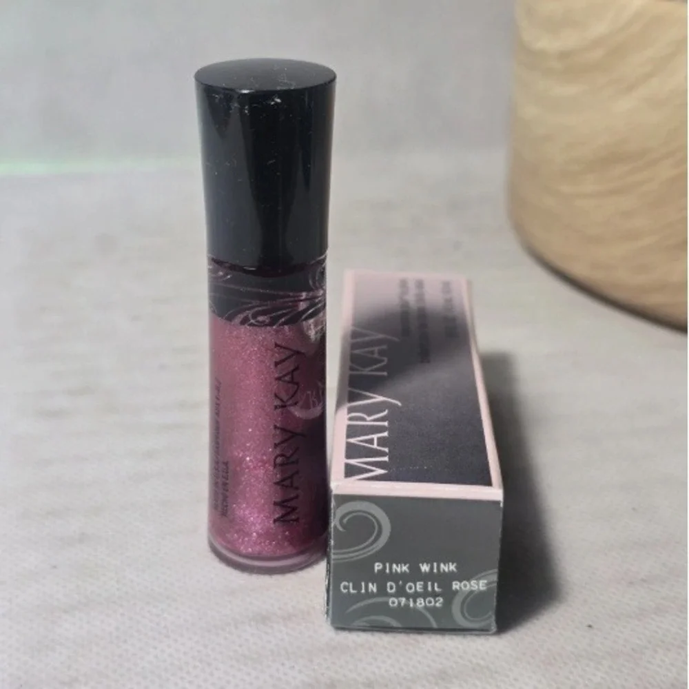 New Mary Kay Nourishine Plus Lip Gloss - Pink Wink - Full Size NIB